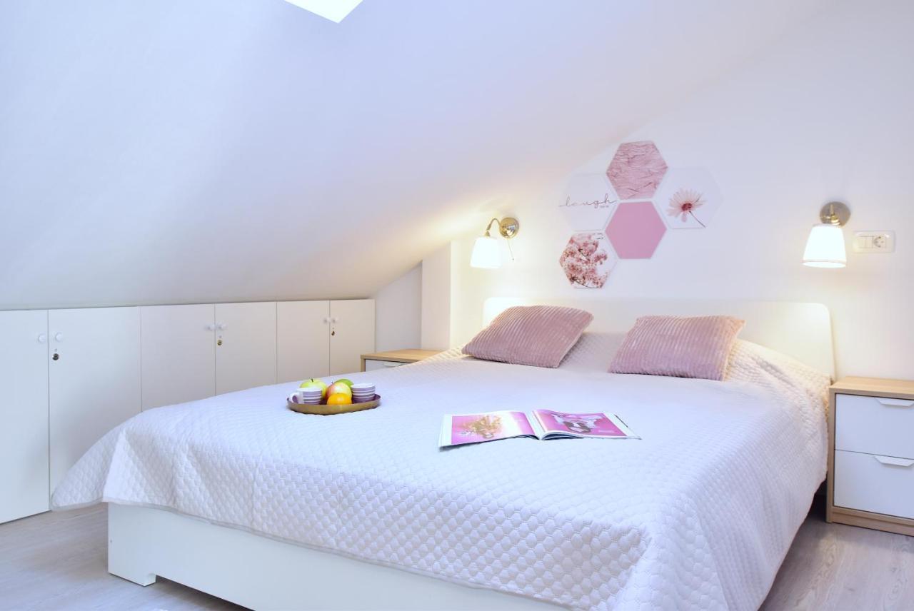 Apartments Sea & Sky Stari Grad  Extérieur photo