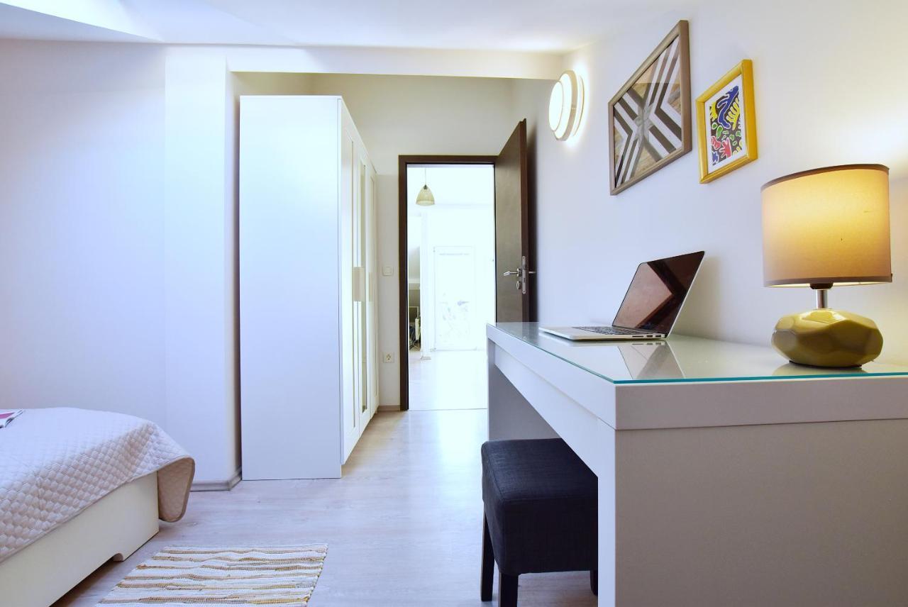 Apartments Sea & Sky Stari Grad  Extérieur photo