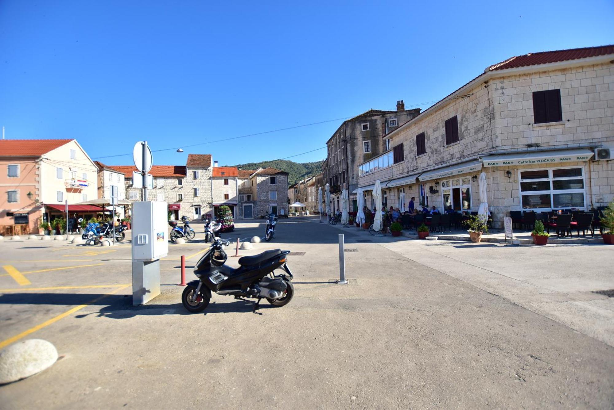 Apartments Sea & Sky Stari Grad  Extérieur photo