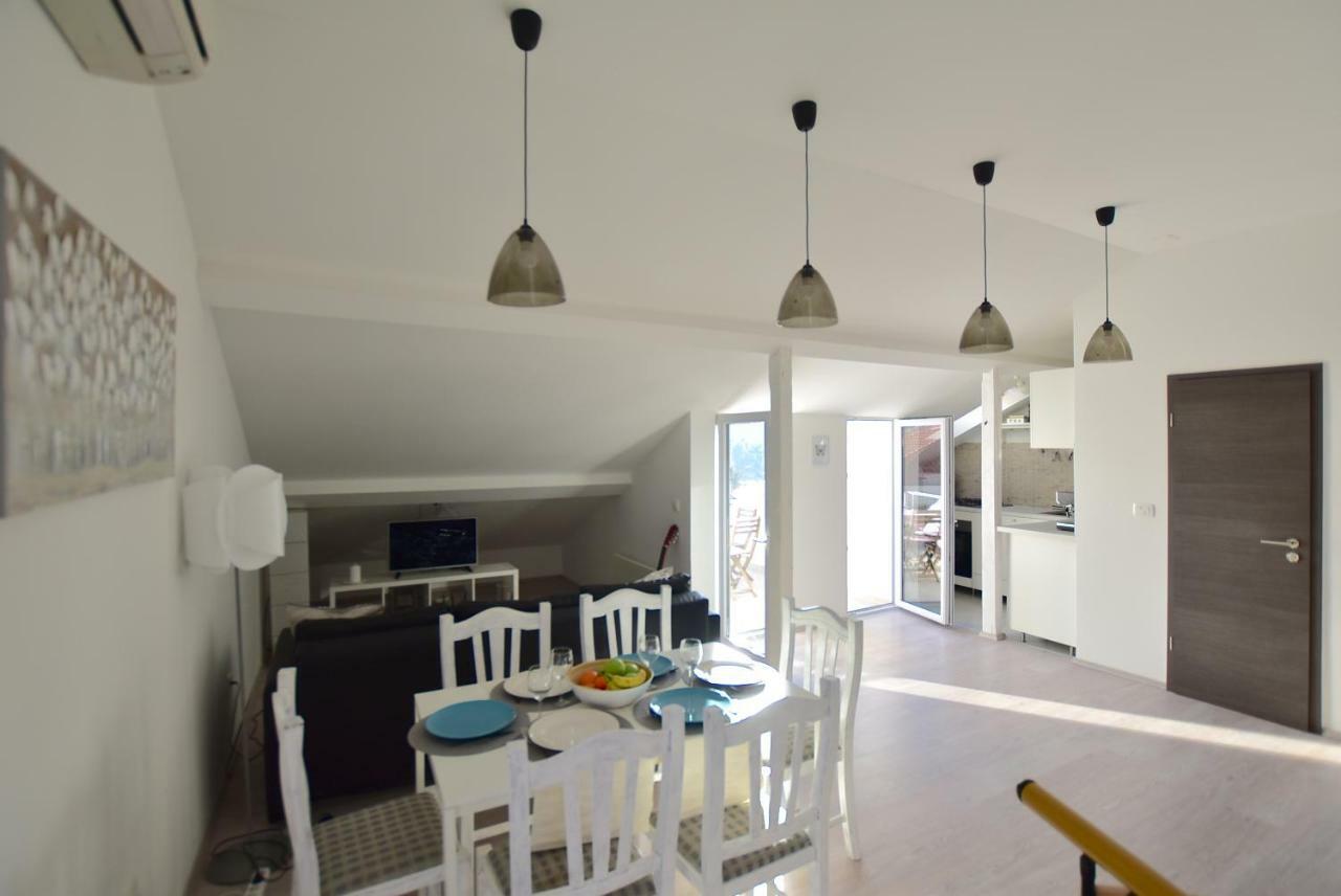 Apartments Sea & Sky Stari Grad  Extérieur photo