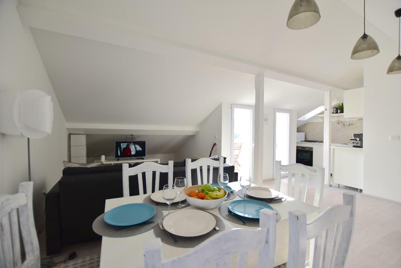 Apartments Sea & Sky Stari Grad  Extérieur photo